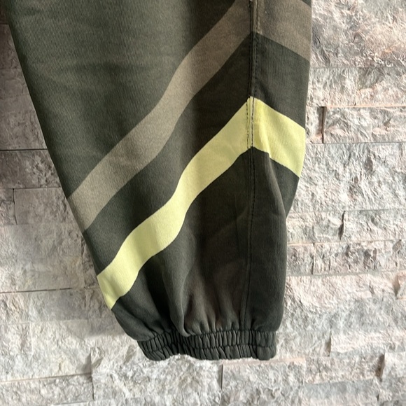 Free People Movement All Star Logo Pants Sz-M - Picture 11 of 15